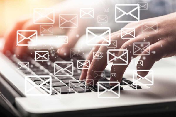 Tương tác xã hội và tiếp thị qua email 